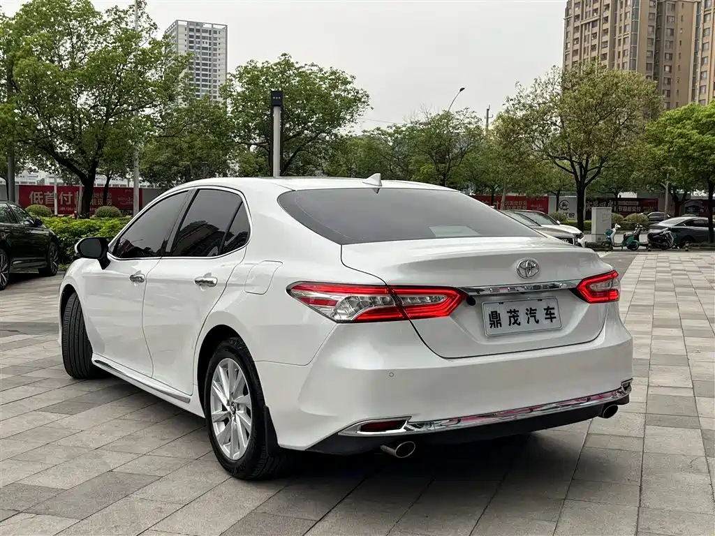 Toyota Camry 2023 2.0G Luxury Edition фото 8