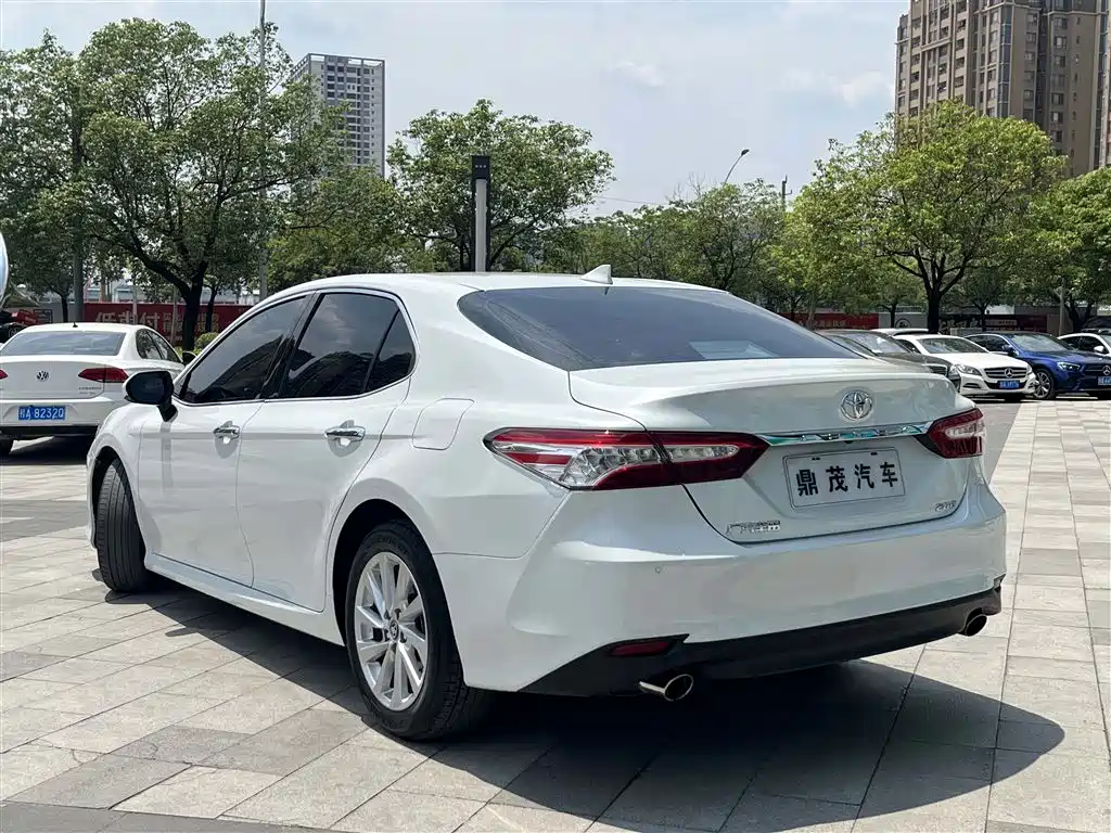 Toyota Camry 2021 2.0G Luxury Edition фото 8