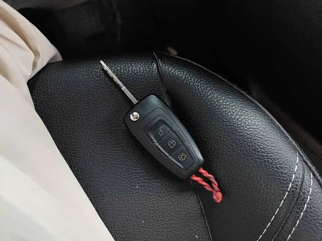 Фото 13 - Ford Focus