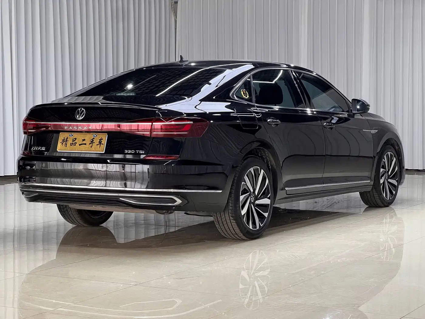 Volkswagen Passat 2022 330TSI Elite Edition фото 6