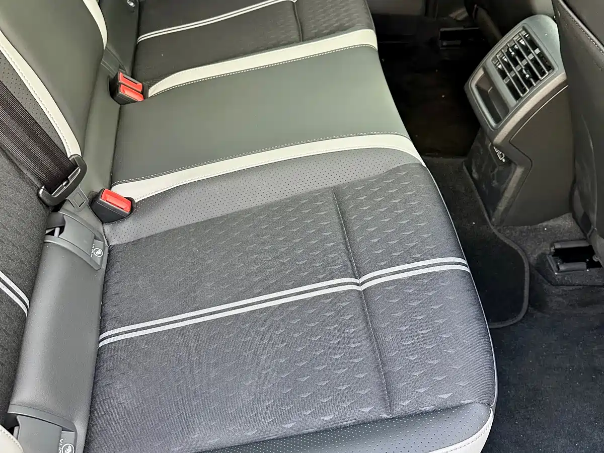 Volkswagen Golf 2026 300TSI Pro фото 48
