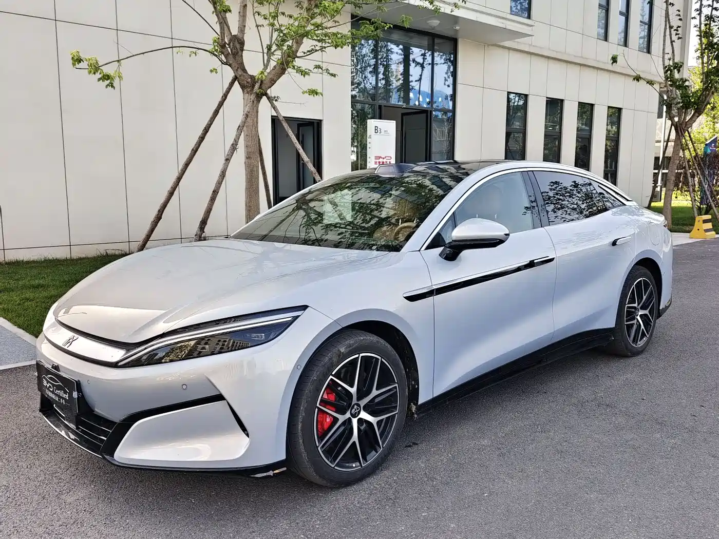BYD Han L 2025 EV AWD LiDAR Flagship