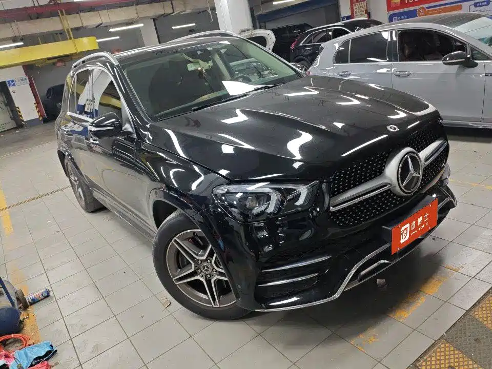 Mercedes-Benz GLE 2020 Facelift GLE 450 4MATIC Dynamic фото 2