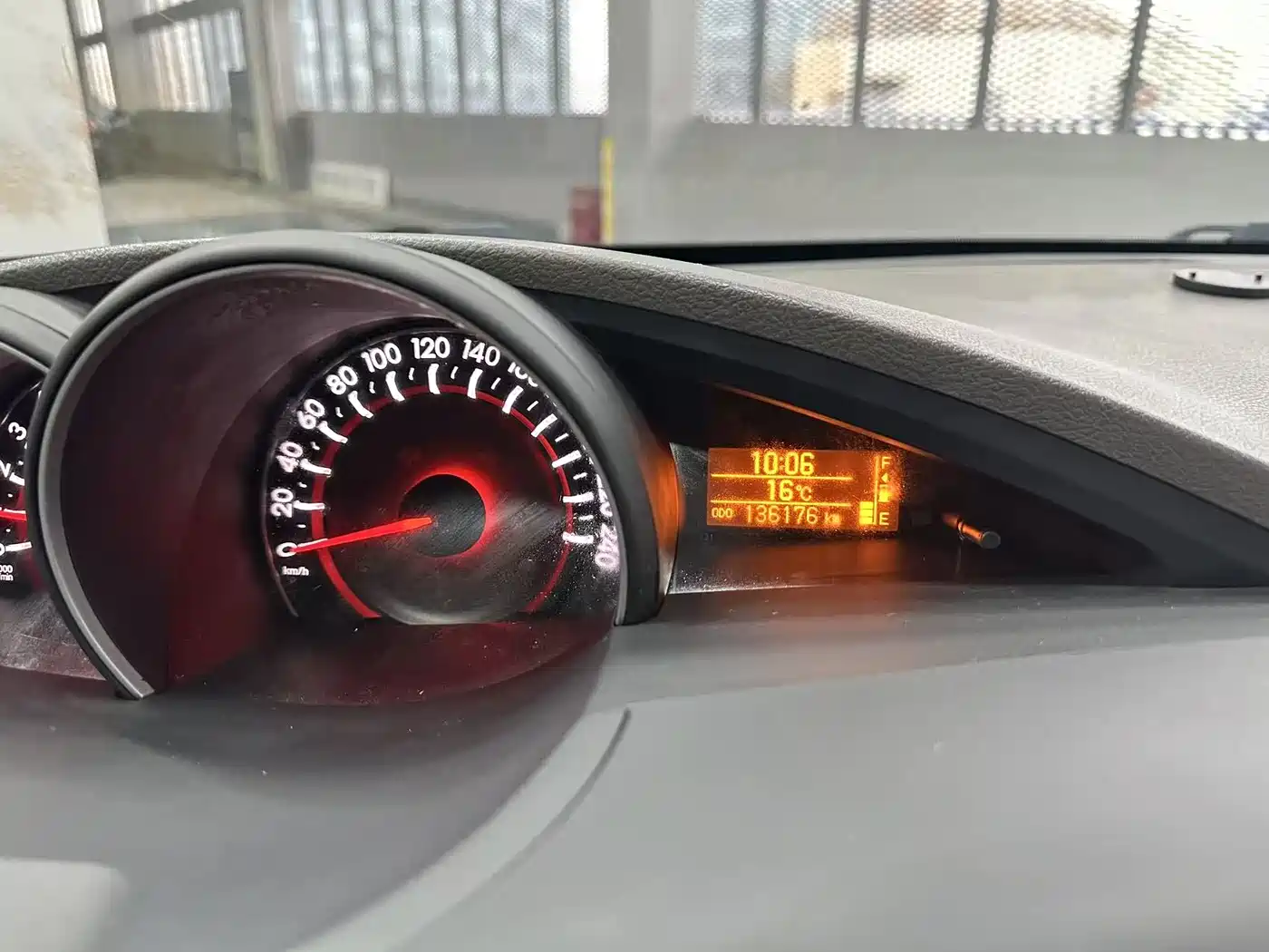 Toyota E'Z 2012 180G CVT Comfort Multi-function Edition фото 16