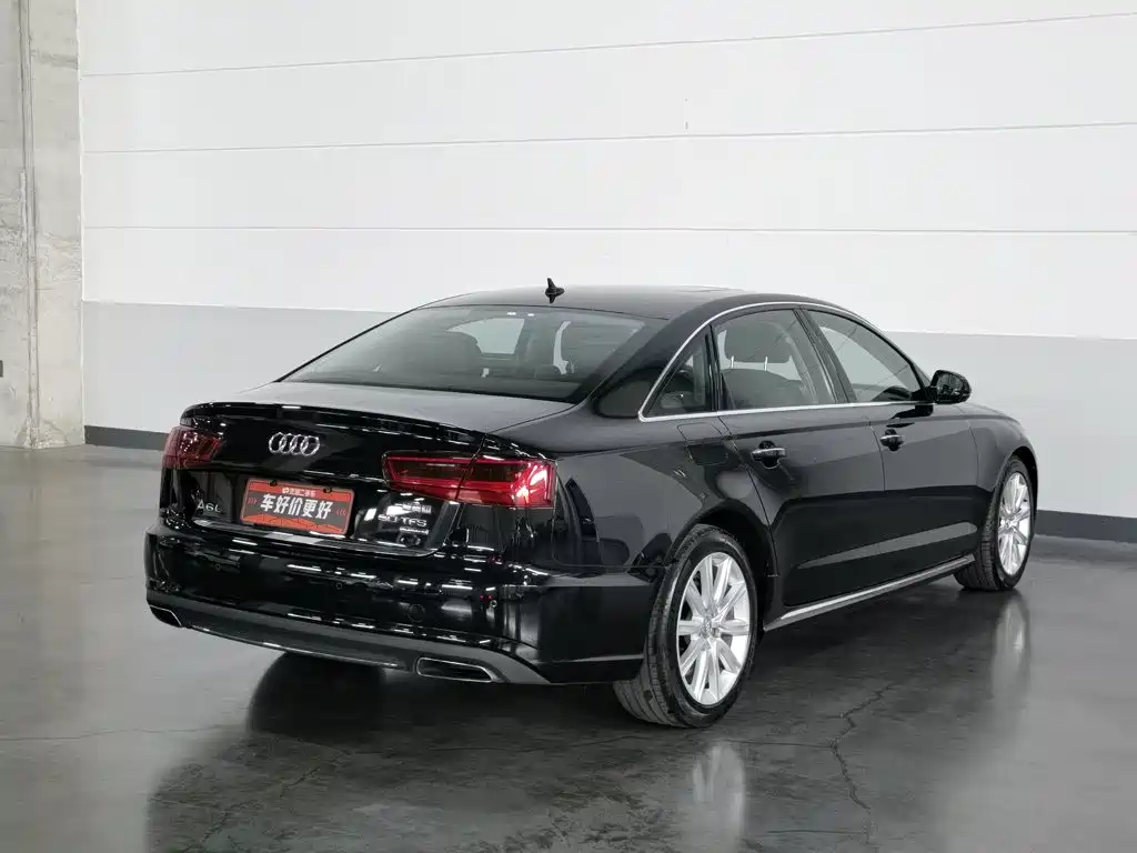 Фото 2 - Audi A6L