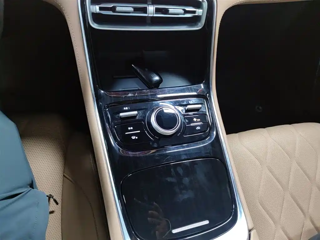 Geely Galaxy Galaxy A7 2025 EM-i фото 14