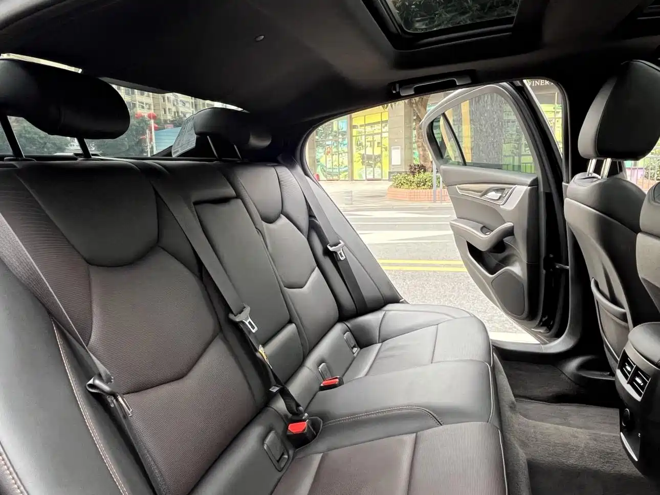 Cadillac CT5 2023 28T Platinum Style фото 11