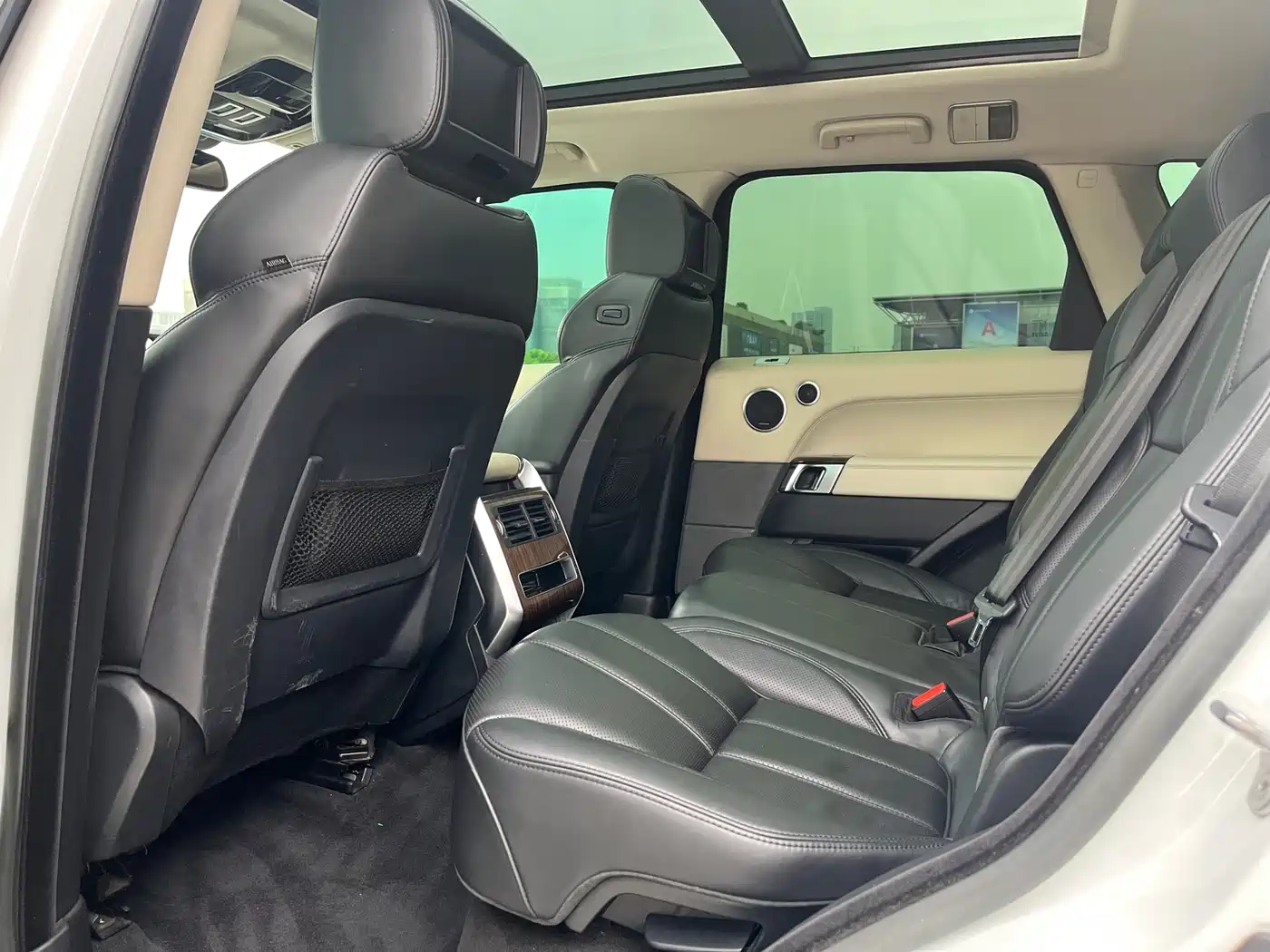 Land Rover Range Rover Sport 2015 3.0 SC V6 HSE фото 9
