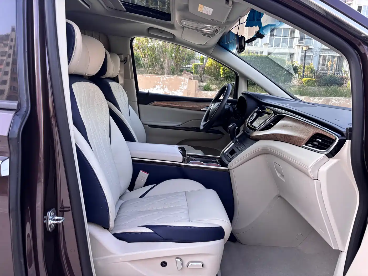 Buick GL8 2017 ES 28T Comfort Type China V фото 9