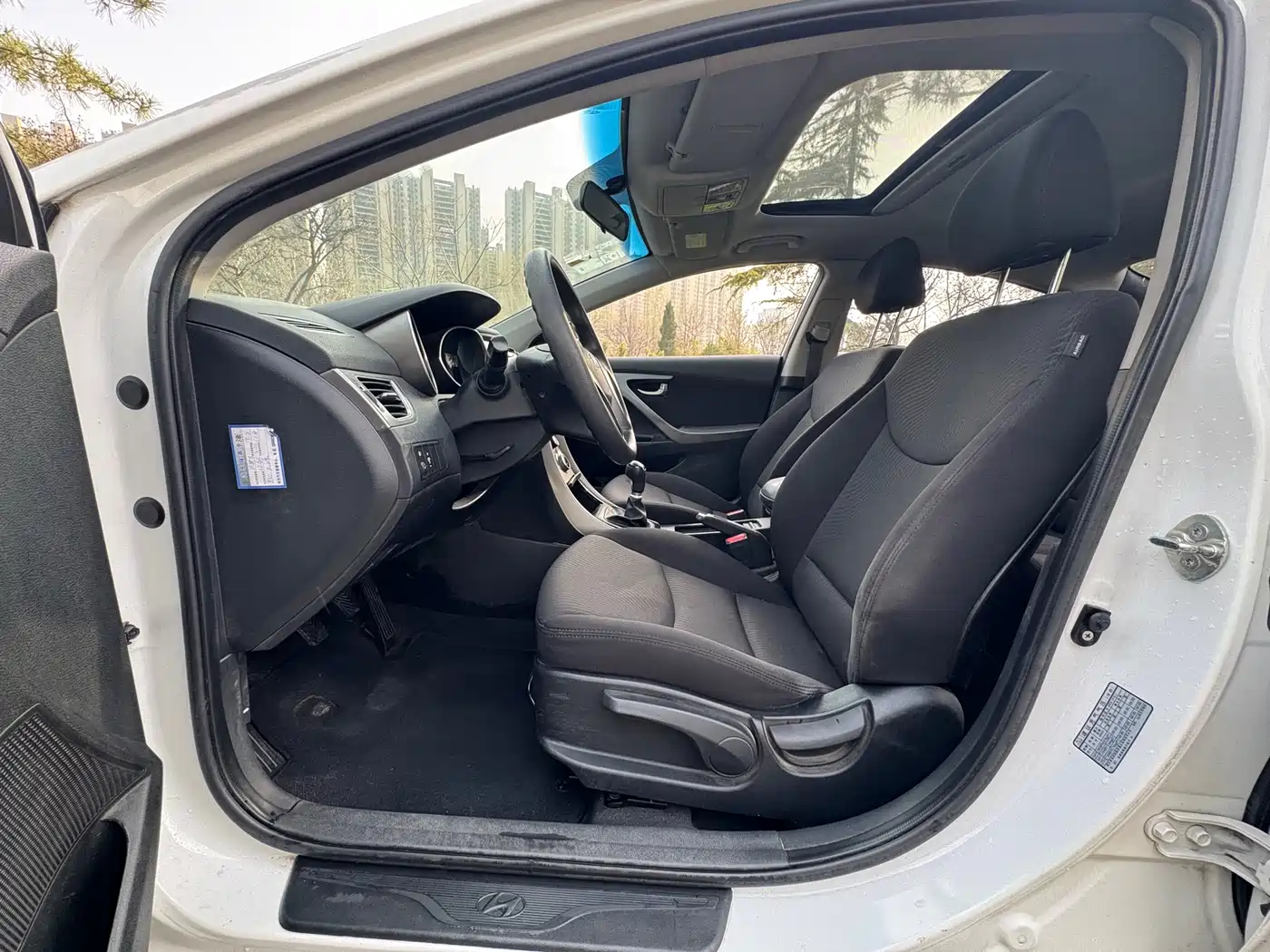 Hyundai Langdong 2015 1.6L Manual Premium фото 4
