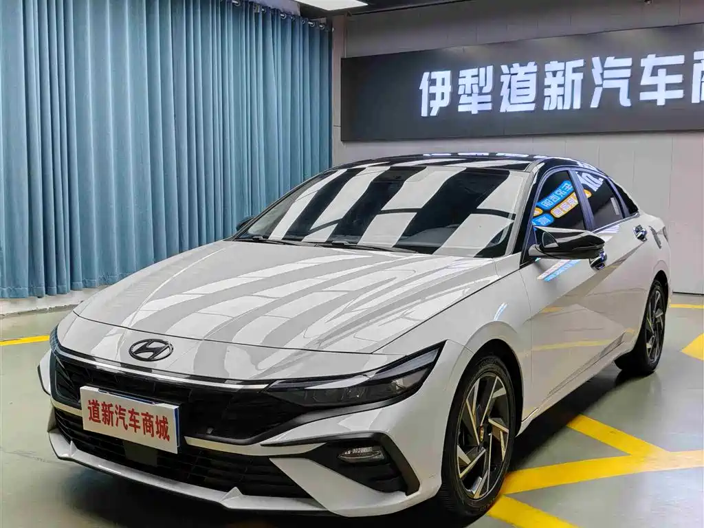 Hyundai Elantra 2023 1.5L CVT GLX Elite Edition