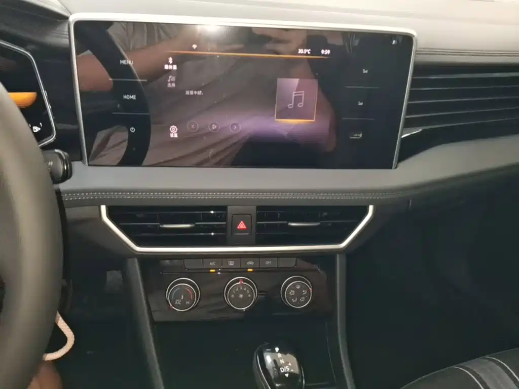 Volkswagen Sagitar 2026 2025 Model Year Facelift 200TSI DSG Soaring Edition