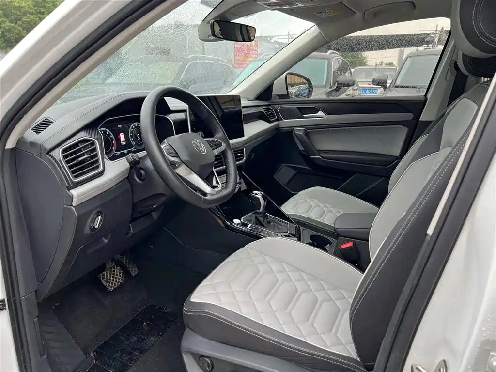 Volkswagen Tayron 2023 280TSI 2WD Luxury Plus Advanced Edition фото 9