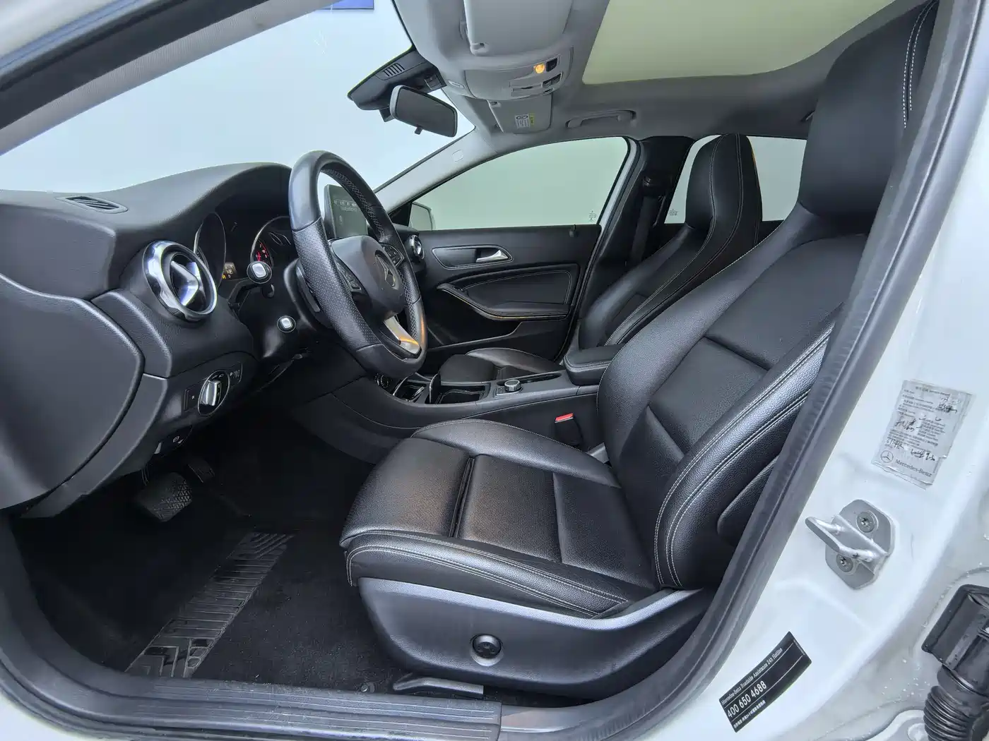 Mercedes-Benz GLA 2017 GLA 200 Dynamic фото 14