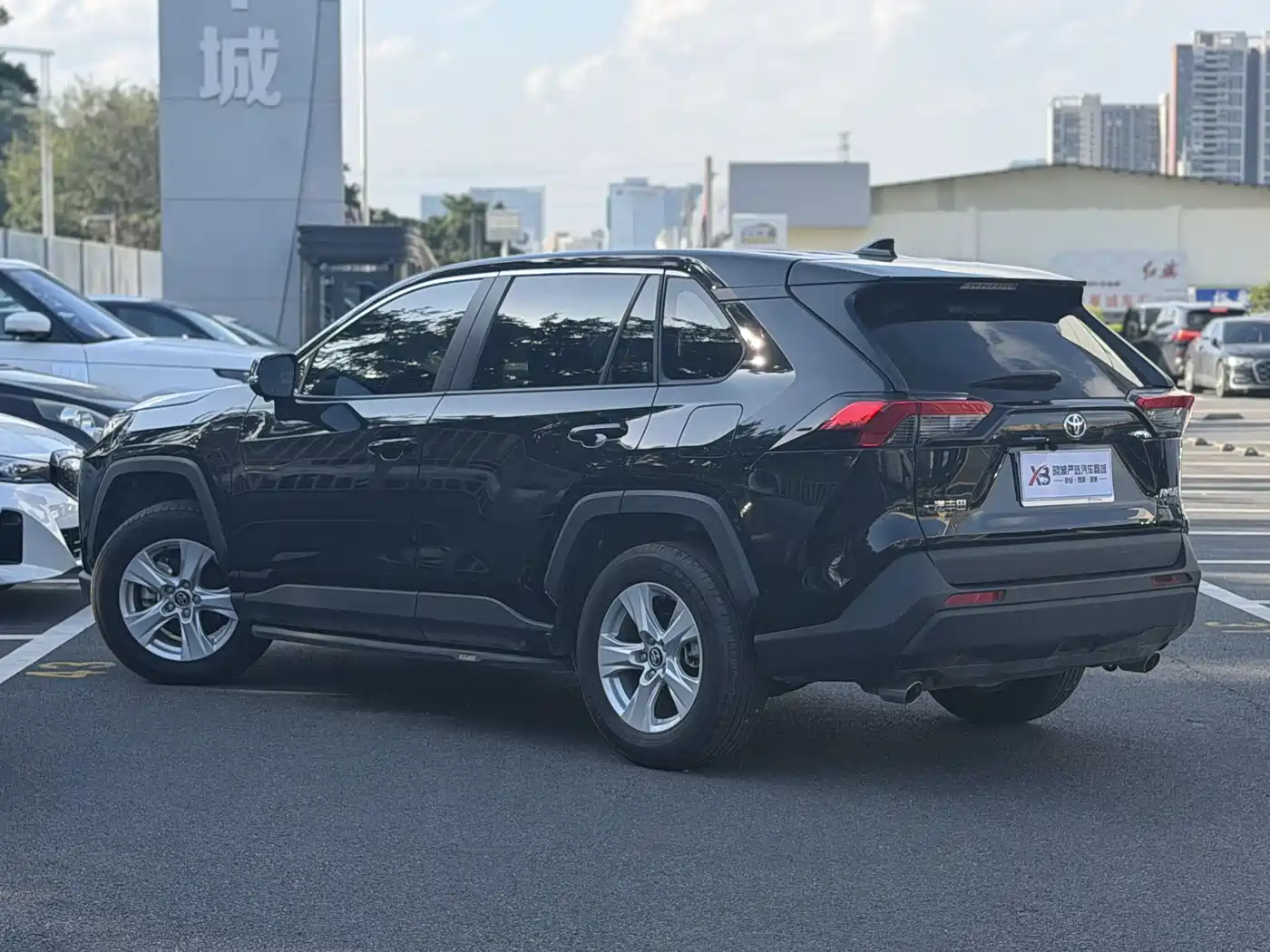 Toyota RAV4 Rongfang 2023 2.0L CVT 2WD Urban Edition фото 6