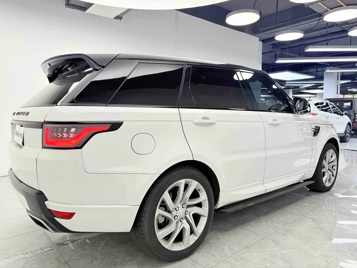 Land Rover Range Rover Sport 2020 3.0 L6 HSE DYNAMIC фото 6
