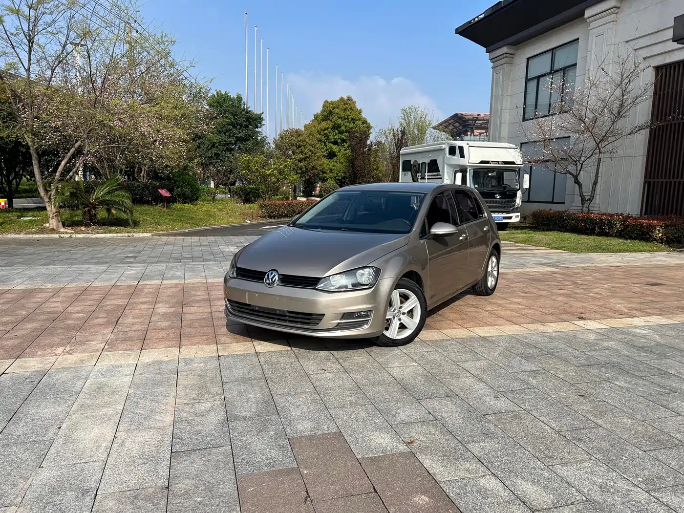 Volkswagen Golf 2015 1.6L Automatic Fashion