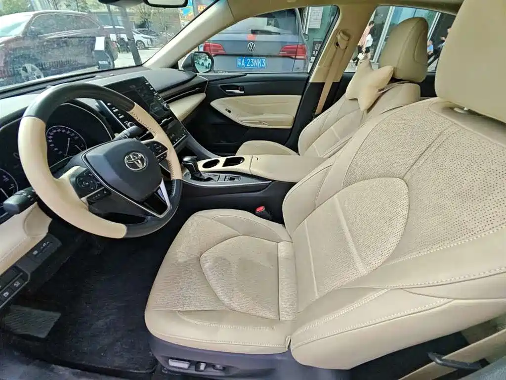 Toyota Avalon 2020 2019 2.0L XLE Premium Edition (China VI)
