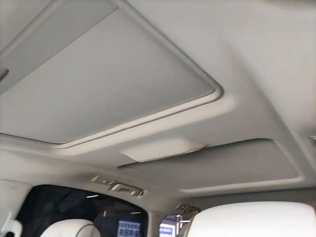 Buick GL8 2018 ES 28T Comfort Type China VI фото 18