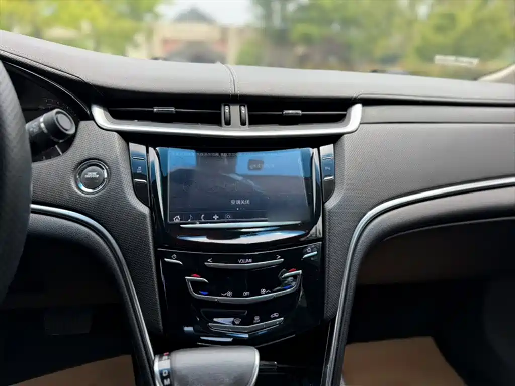 Cadillac XTS 2018 28T Technology фото 5