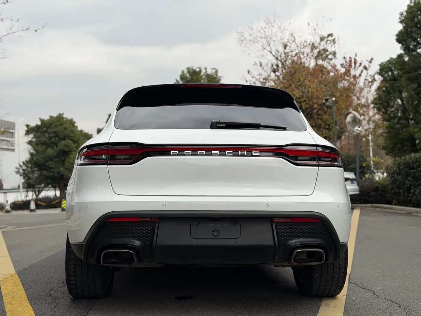 Porsche Macan 2023 Macan 2.0T фото 12
