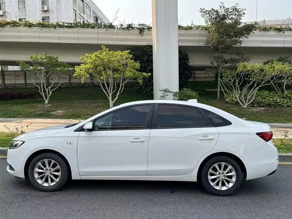 Buick Excelle 2018 15T DCT Progressive (China V) фото 25