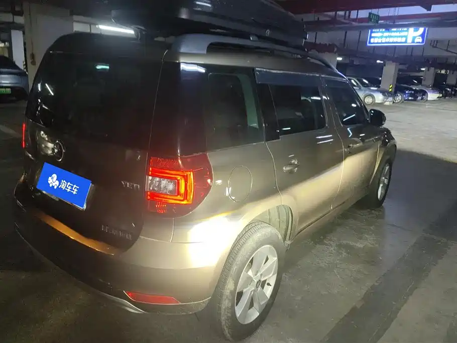 Škoda Yeti 2017 TSI280 DSG Advance фото 3