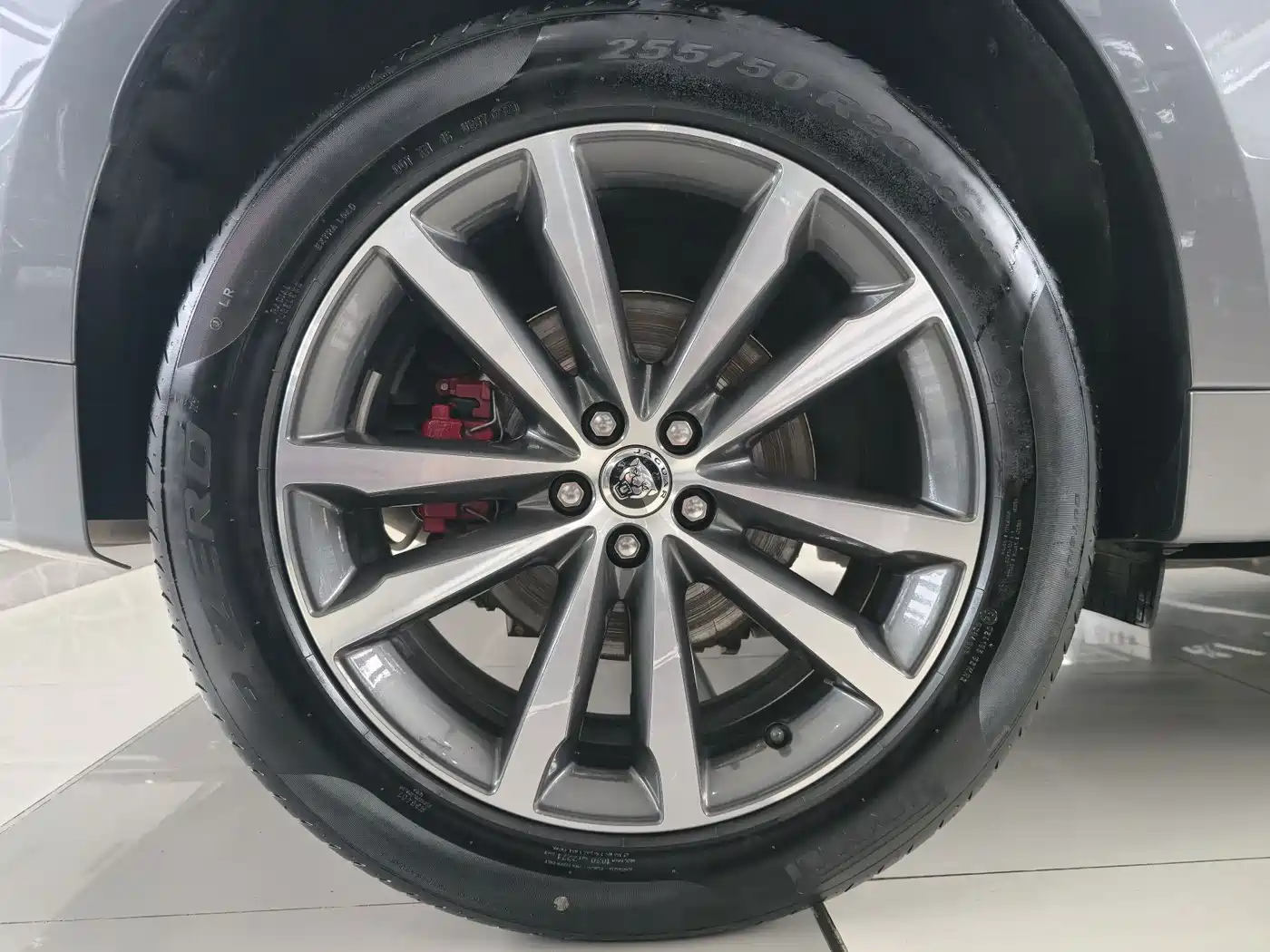 Jaguar F-PACE 2024 P250 R-Dynamic S фото 16