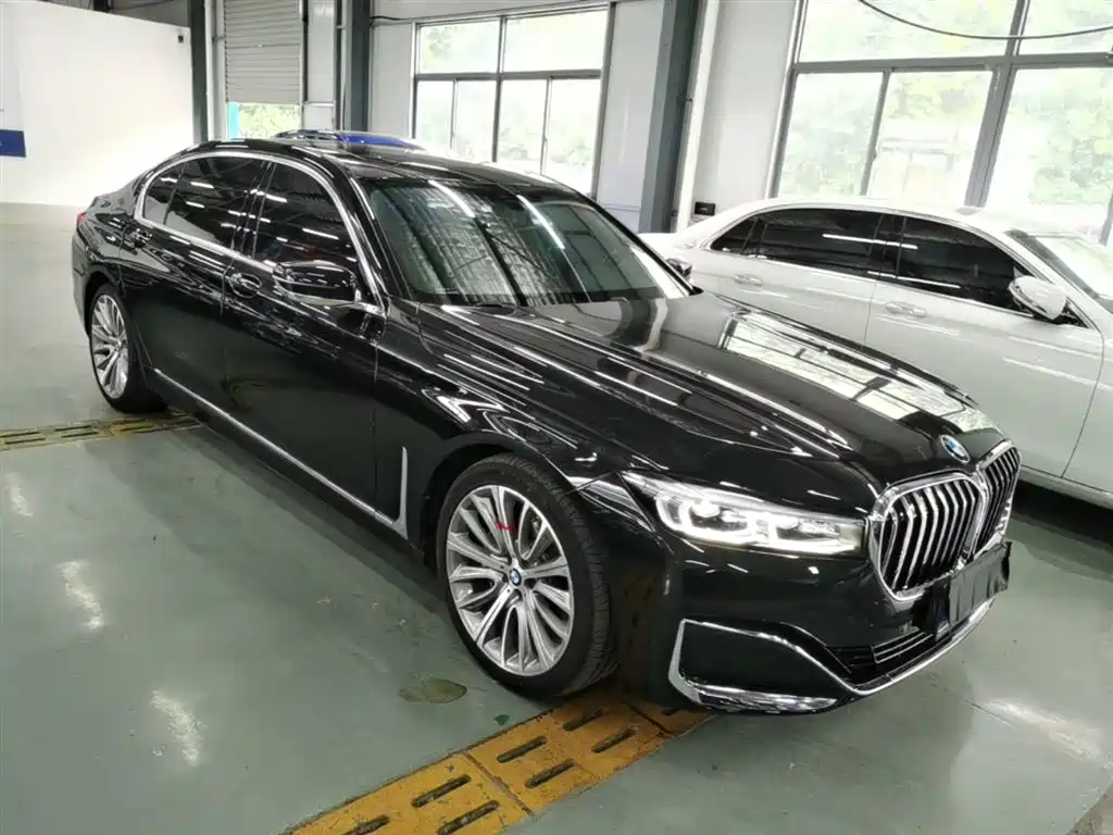 BMW 7 Series 2019 Facelift 740Li Leading Luxury Package фото 4