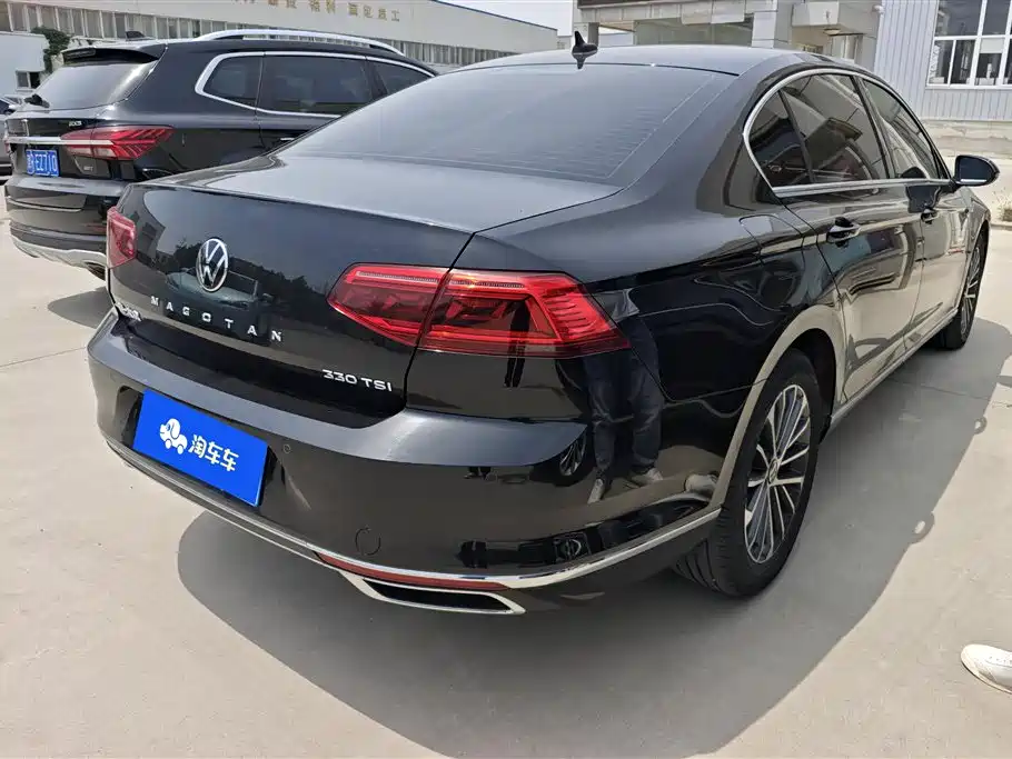 Volkswagen Magotan 2020 330TSI DSG Luxury фото 3