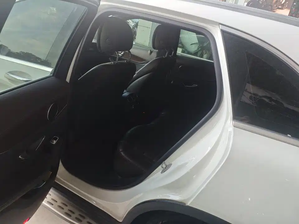 Mercedes-Benz GLC 2016 2016 GLC 300 4MATIC Dynamic
