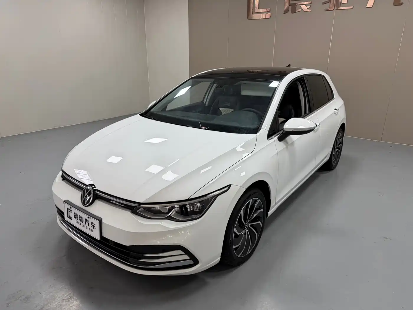 Volkswagen Golf 2021 200TSI DSG Pro