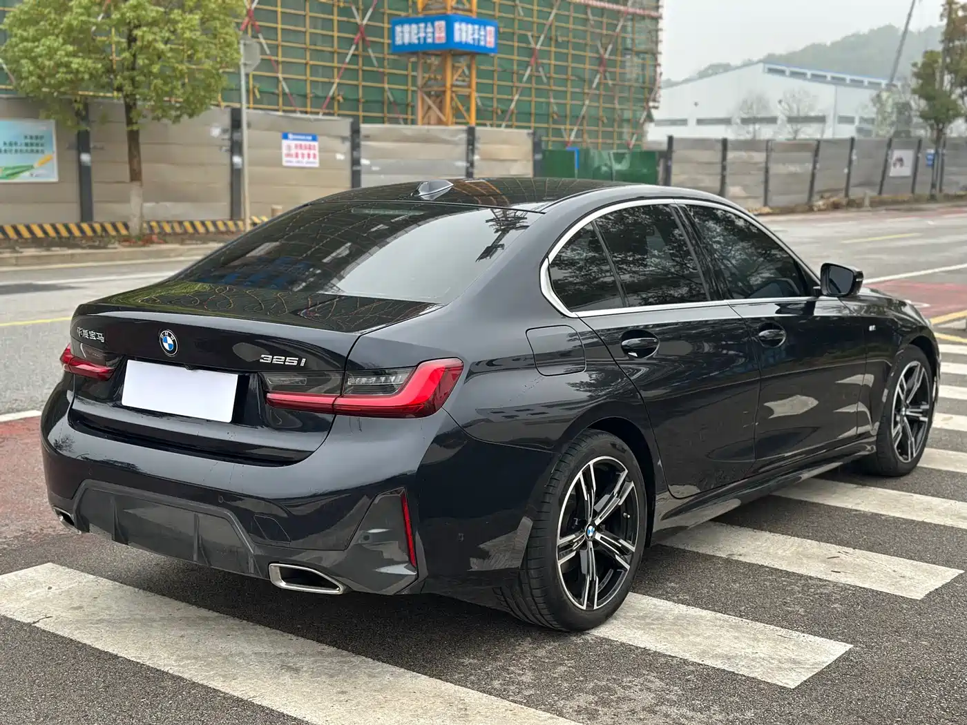 BMW 3 Series 2024 325i M Sport Package фото 4