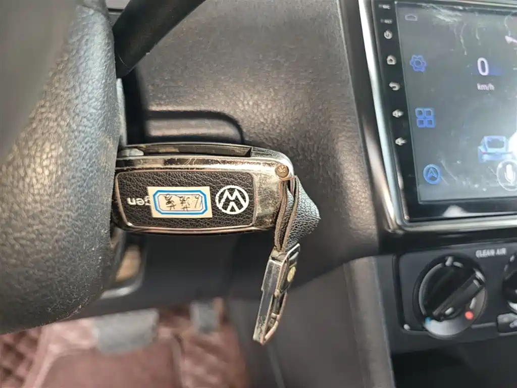 Volkswagen Polo 2016 1.4L Automatic Trend фото 9