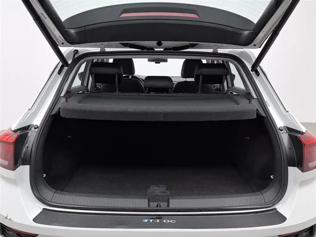 VOLKSWAGEN T ROC EXPLORING SONGS