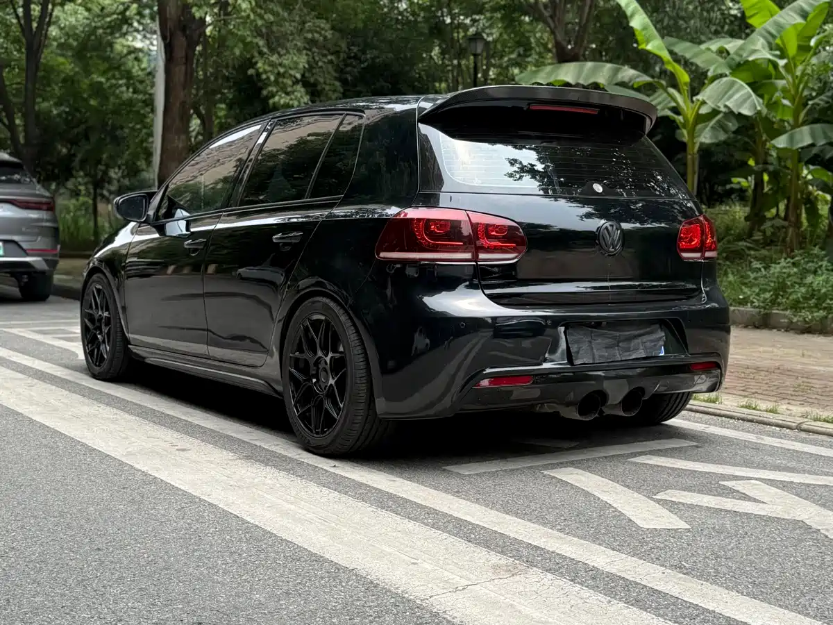 Volkswagen Golf GTI 2010 2.0TSI GTI фото 15