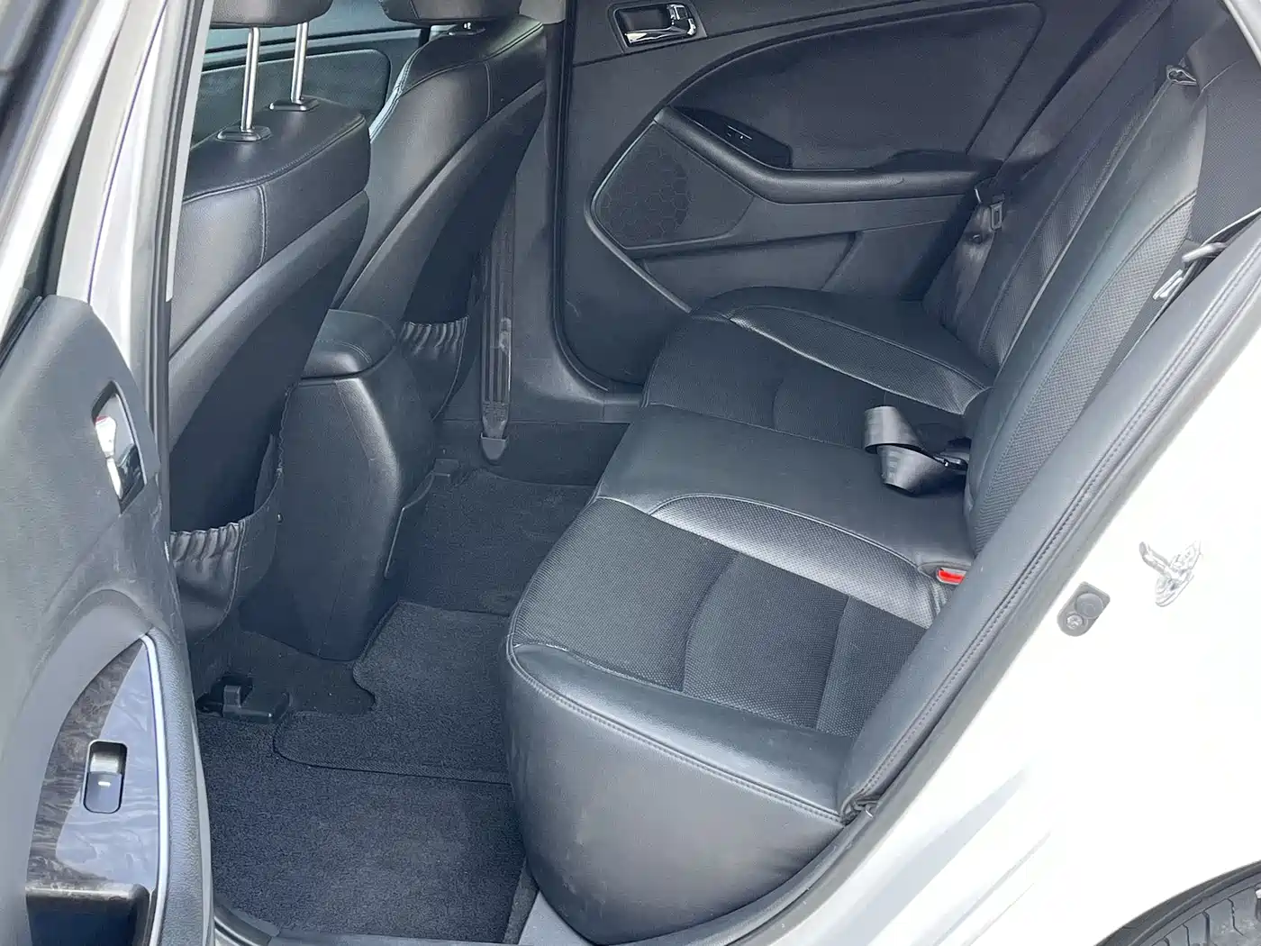 Kia K5 2014 2.0L Automatic LUXURY фото 14