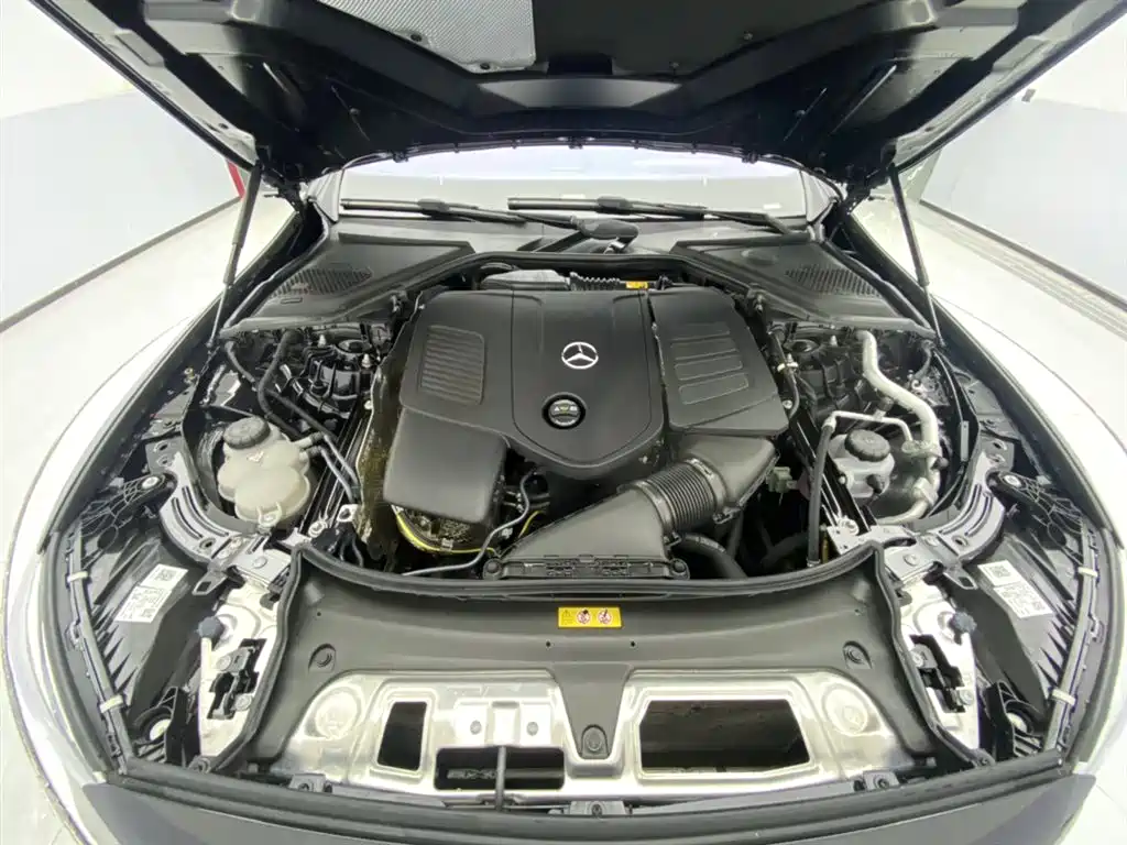 Mercedes-Benz E-Class 2024 E 300 L Fashion фото 12
