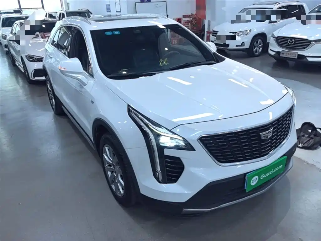 Cadillac XT4 2020 Facelift 28T 2WD Leading фото 4