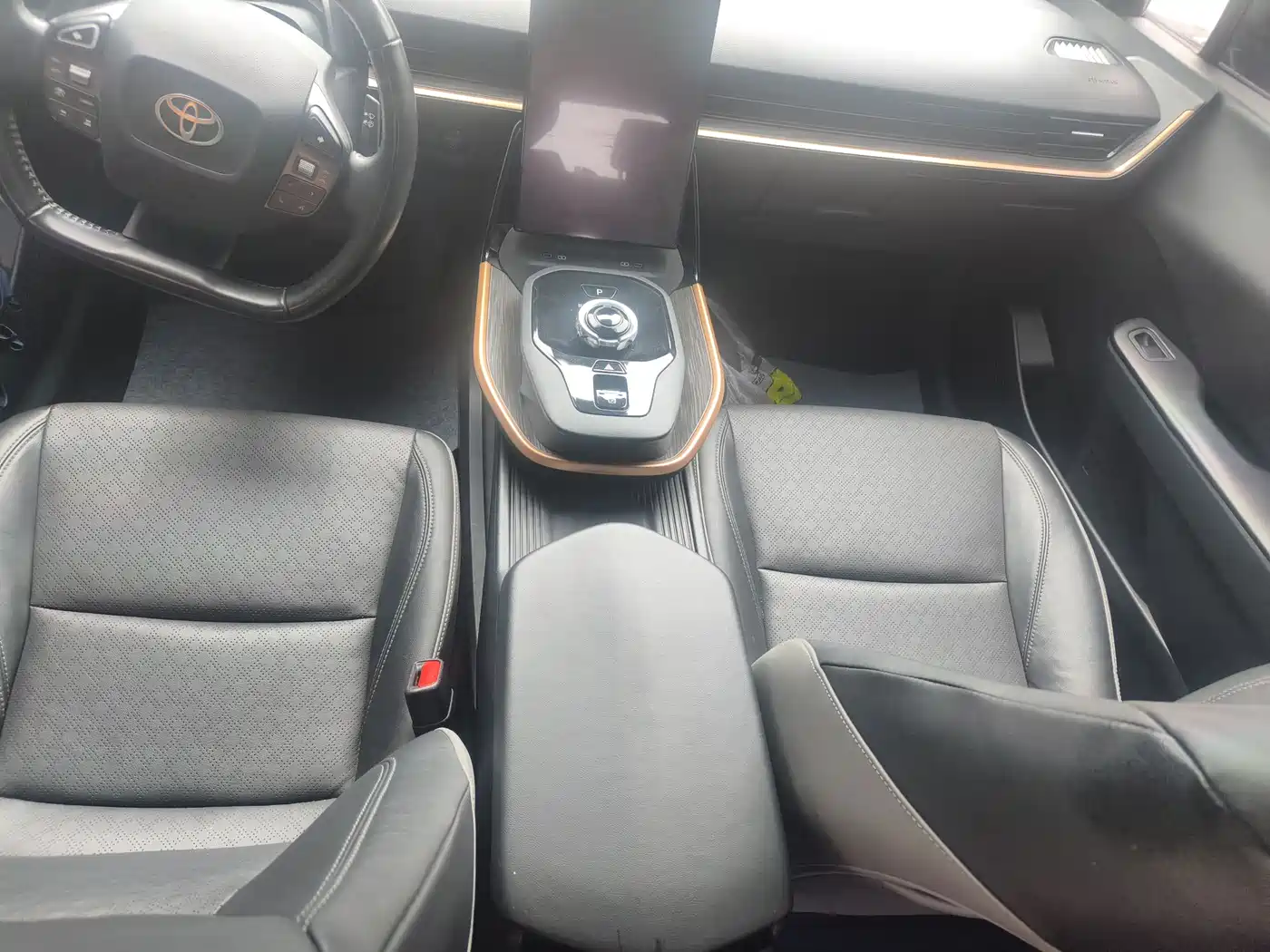 Toyota bZ3 2023 616km Long Range Premium фото 10