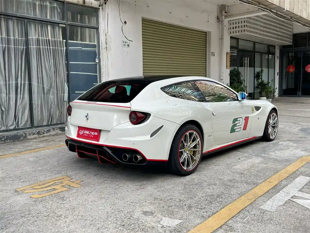 Ferrari FF 2012 6.3L V12 фото 5