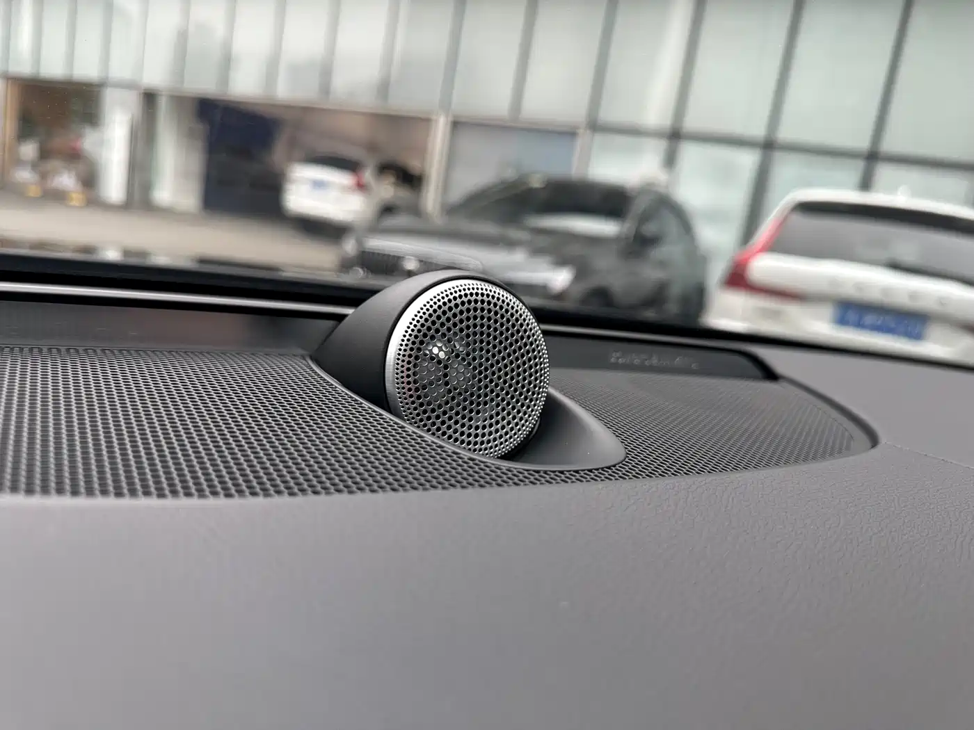 VOLVO S90 PLUG IN HYBRID