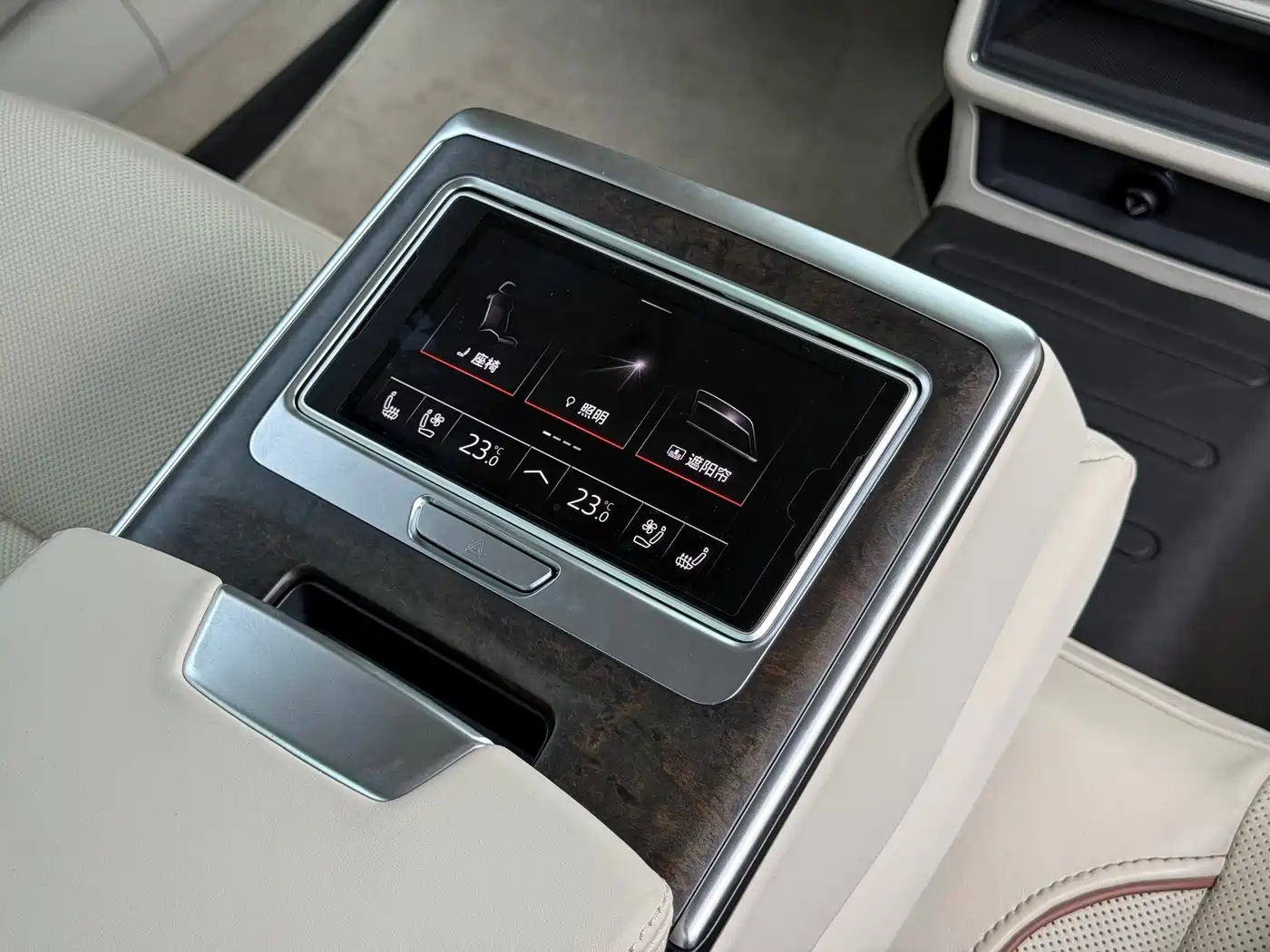 Audi A6L 2020 55 TFSI quattro Exclusive Elegance фото 7