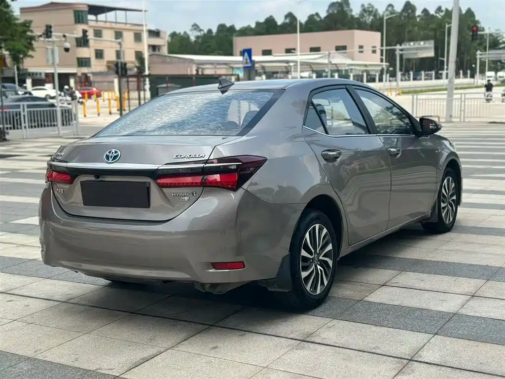 Toyota Corolla 2019 Hybrid 1.8L E-CVT GL-i Pioneer Edition фото 9