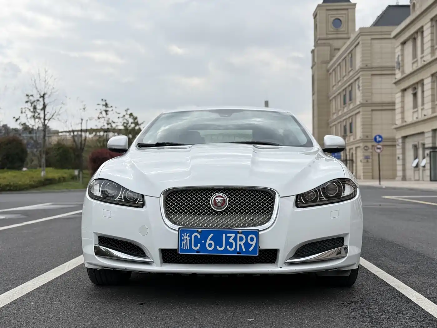 Jaguar XF 2014 2014 XF 2.0T Elegance Edition