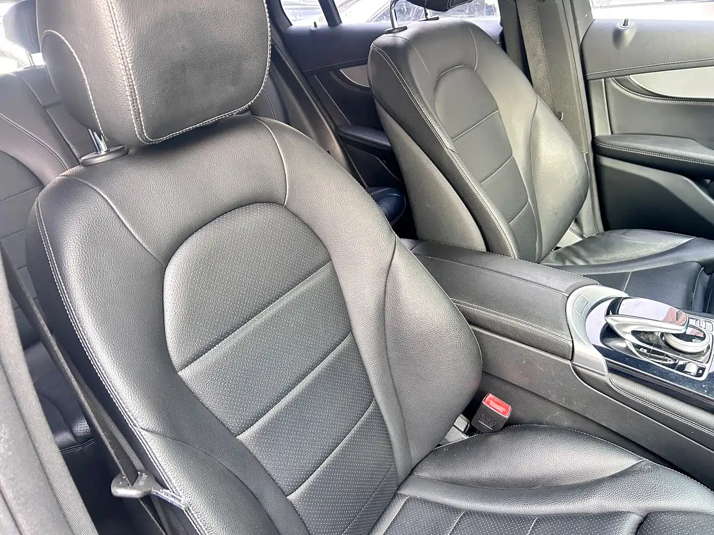 Mercedes-Benz GLC 2016 GLC 200 4MATIC фото 12