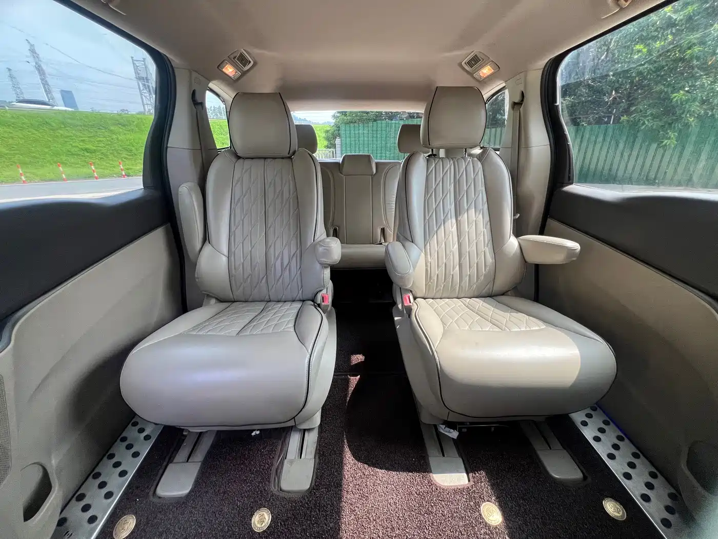 Buick GL8 2011 2011 2.4L CT Luxury Business Comfort Edition