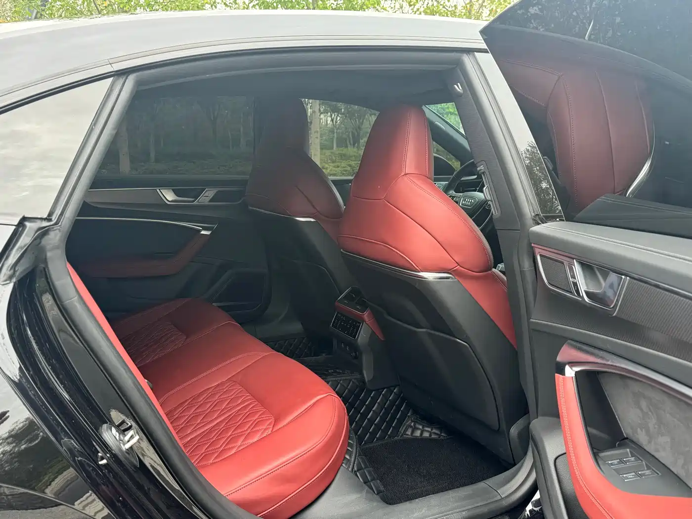 AUDI A7L