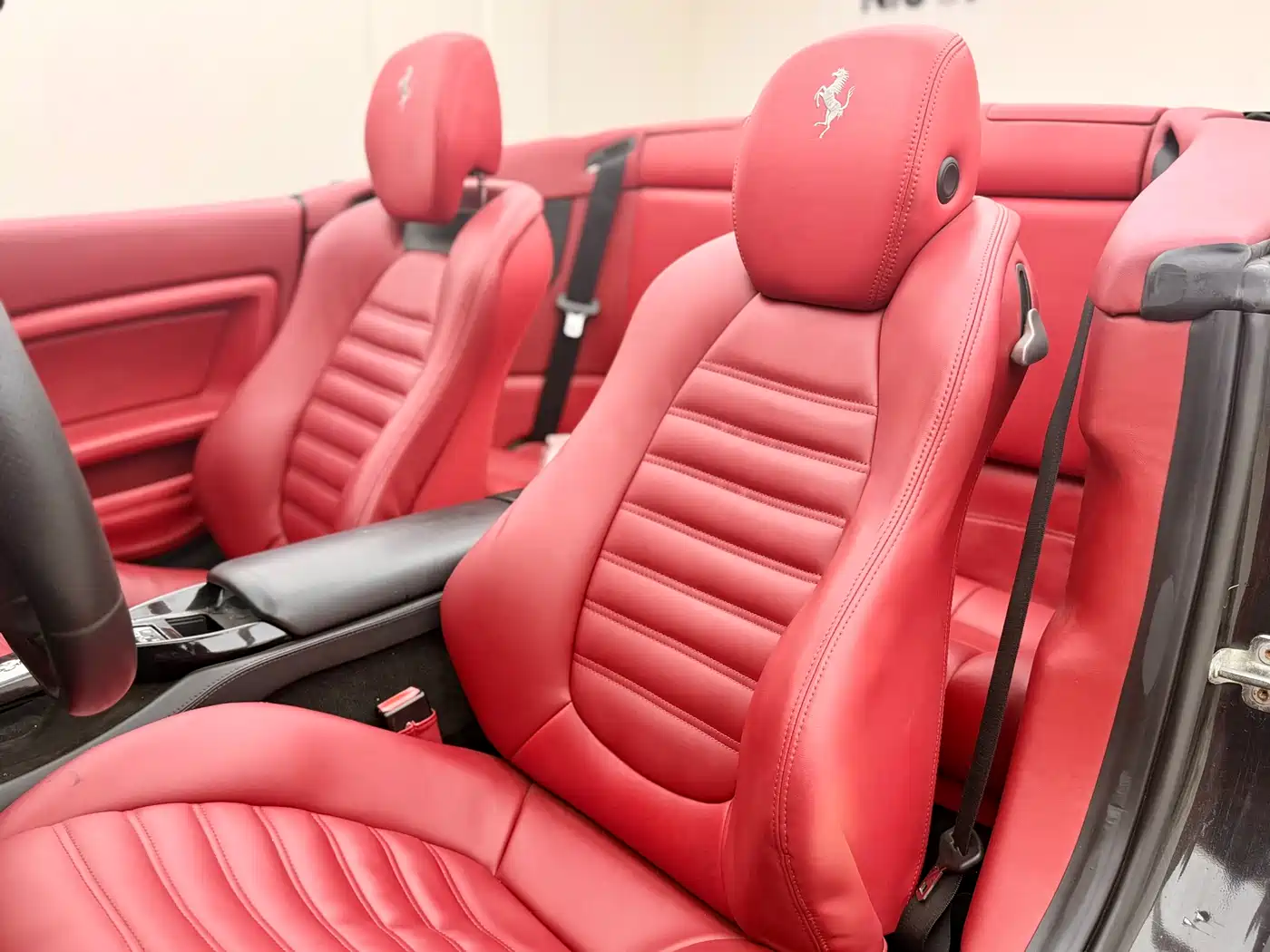 Ferrari California T 2012 4.3L Standard фото 18