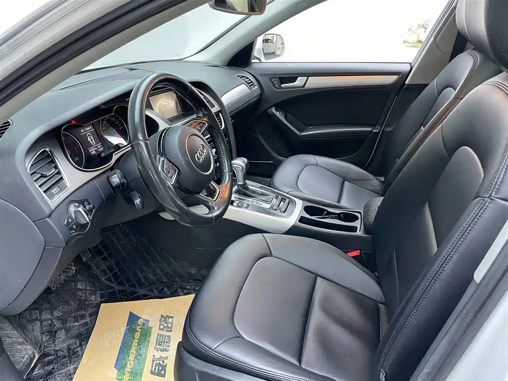 Audi A4L 2016 35 TFSI Automatic Standard фото 13